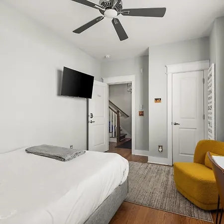Dream - Luxury 3br Townhouse With Rooftop View