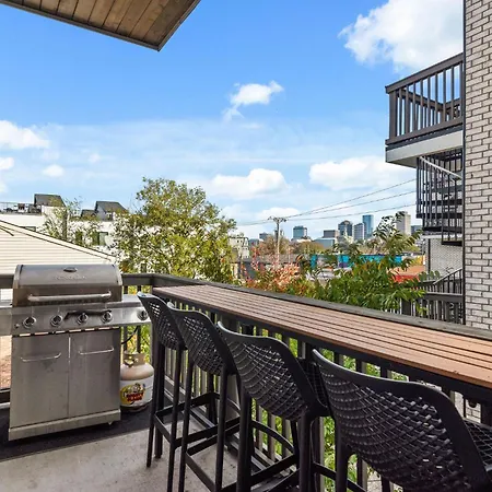 Dream - Luxury 3br Townhouse With Rooftop View Holiday home *