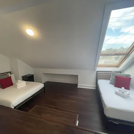 Holiday home Minutes To Broadway Unwind In Style