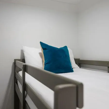 Minutes To Broadway Pet Friendly Escape *