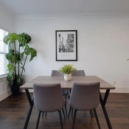 Holiday home Minutes To Broadway Pet Friendly Escape Nashville