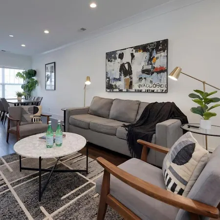 Holiday home Minutes To Broadway Pet Friendly Escape Nashville