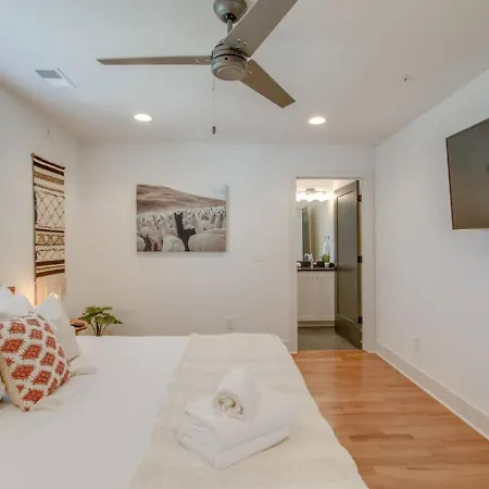 Luxury Super Ultra Comfort 12 Beds Holiday home Nashville