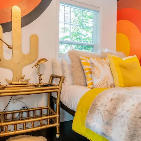 Eccentric East Nash Unique Design * Nashville