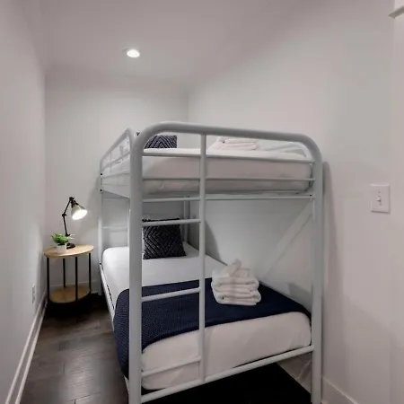 Minutes To Broadway Gorgeous Gated Townhome Nashville