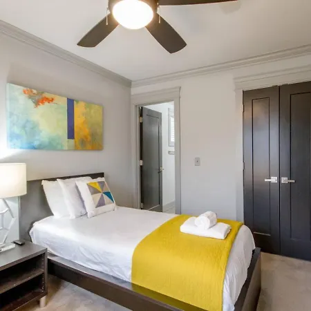 Holiday home Gulch Getaway The Nash Nest Epic Rooftop Nashville
