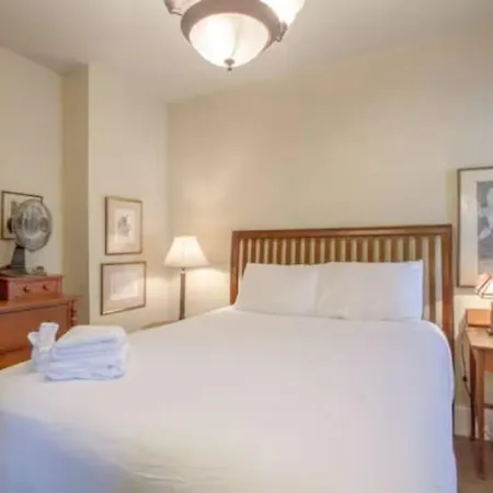 Holiday home Huge Vandy Minutes To Downtown Walk To Grocery Nashville