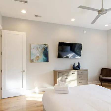 Panoramic View 8 Comfy Beds Multilevel Townhome Holiday home Nashville