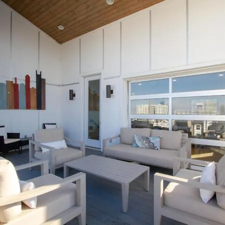 Panoramic View 8 Comfy Beds Multilevel Townhome Holiday home