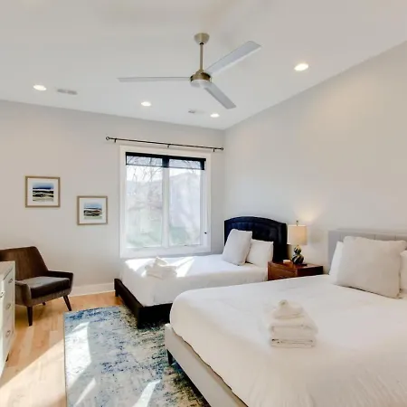 Panoramic View 8 Comfy Beds Multilevel Townhome Holiday home