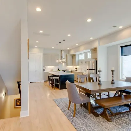 Panoramic View 8 Comfy Beds Multilevel Townhome * Nashville