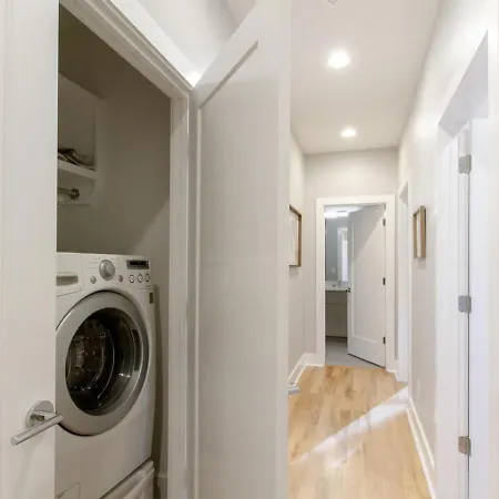 Panoramic View 8 Comfy Beds Multilevel Townhome Nashville