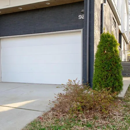Panoramic View 8 Comfy Beds Multilevel Townhome Holiday home Nashville