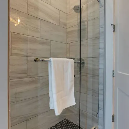 Holiday home Luxury Downtown Townhome Elevated Skyline Views *