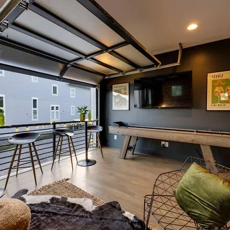 Stunning West End Walkable Area Nashville