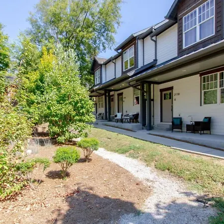 Music Finest In Edgehill 2500 Square Feet * Nashville