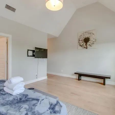 Holiday home Spacious With 7 Beds 4 Bedrooms And 2.5 Bathrooms Nashville