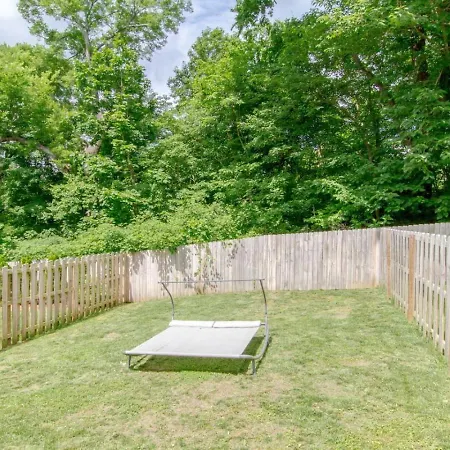 Spacious With 7 Beds 4 Bedrooms And 2.5 Bathrooms Nashville