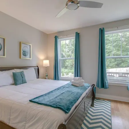 Spacious With 7 Beds 4 Bedrooms And 2.5 Bathrooms Holiday home Nashville