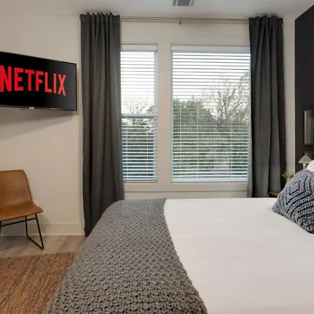 Music Harmony Beautiful Lux Rooftop Holiday home *