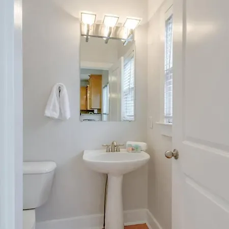 Southern Comfort Huge Private Backyard Holiday home Nashville