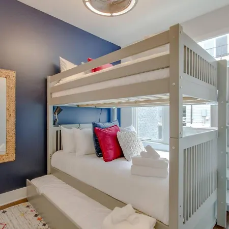 Skyline Views Romantic Fun Downtown Location * Nashville