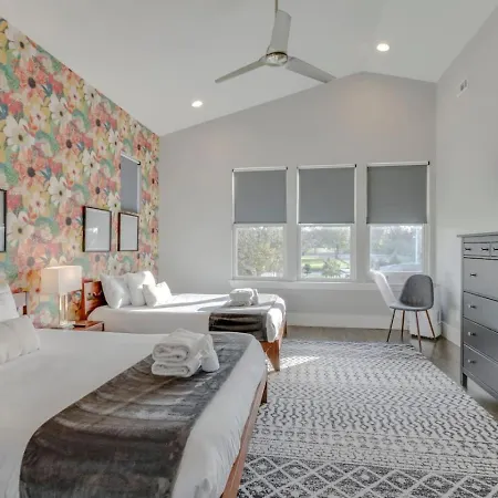 Spacious Gulch Retreat Super Skyline Views Holiday home