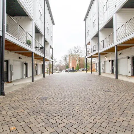 Stylish Luxury Private Rooftop Space Hillsboro Holiday home Nashville
