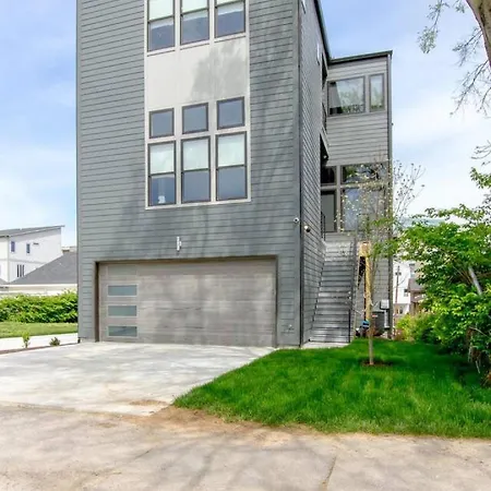 Spacious Gulch Retreat Super Skyline Views *