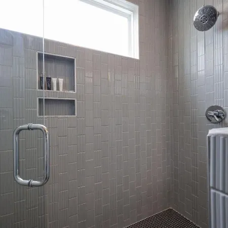 Southside Extraordinaire Walk To Gulch Lux Four Bedroom Holiday home *