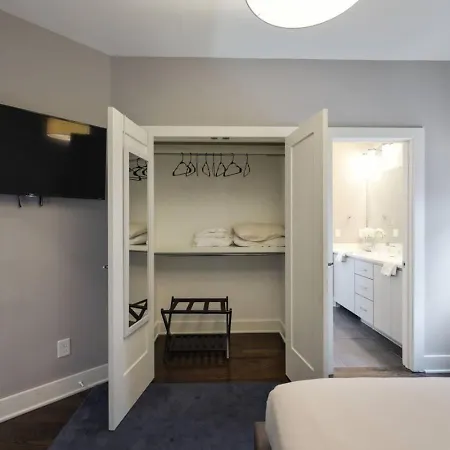 Southside Extraordinaire Walk To Gulch Lux Four Bedroom *