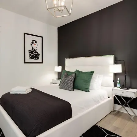 Super Luxury Maximum Space Gorgeous Decor Holiday home Nashville