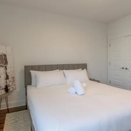 The Edgehill Superstar Holiday home Nashville