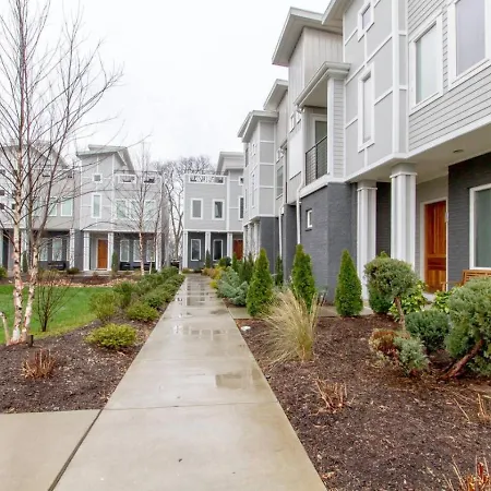 Ultra Modern Pad Minutes To Downtown Comfortable Beds * Nashville