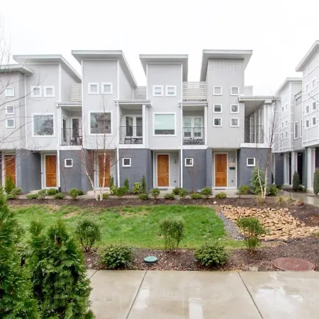 Holiday home Ultra Modern Pad Minutes To Downtown Comfortable Beds Nashville