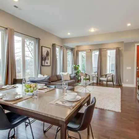 Ultra Modern Pad Minutes To Downtown Comfortable Beds * Nashville