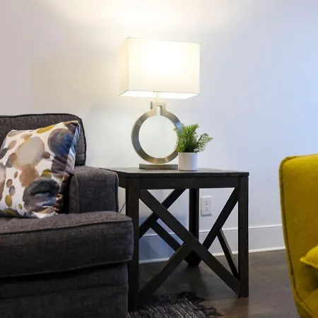 West Side Charmer Convenient Location * Nashville