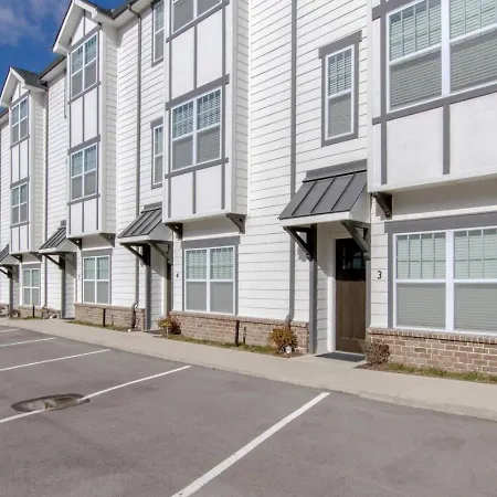 Holiday home Music Townhome Great For Groups