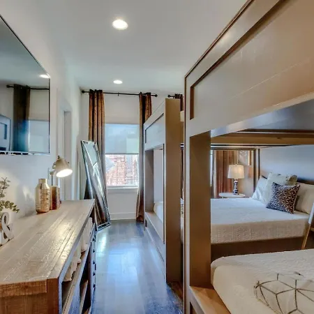 Holiday home Modern Townhome With Gorgeous Patio Space Nashville