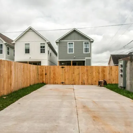 The Nation Native Stunning 4 Bedroom With Private Yard * Nashville