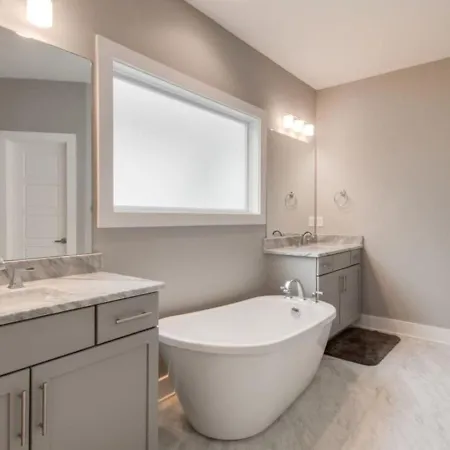 The Nation Native Stunning 4 Bedroom With Private Yard * Nashville