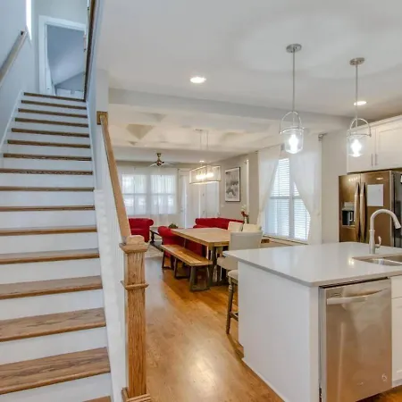 The Nation Native Stunning 4 Bedroom With Private Yard Nashville