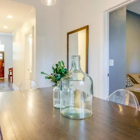East Nash Enclave Movie Private Yard Nashville