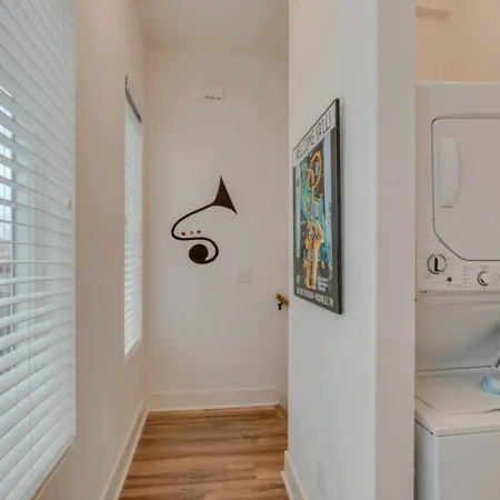 Jazz Junction 2 Bedrooms 5 Beds 7 Mins To Broadway Nashville