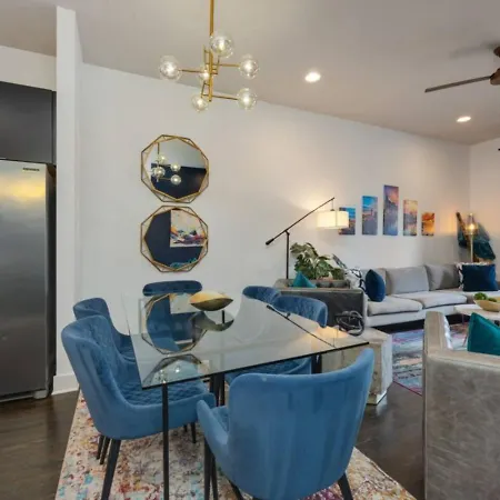 Nashvilla Townhome Gigantic Rooftop Pure Luxury