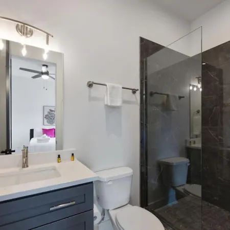 The Ryman 4 Bedroom Haven With Scenic Rooftop Holiday home Nashville