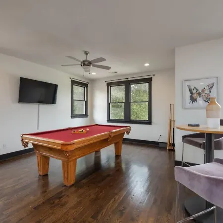 Holiday home Tranquil East Nash Escape - Pool Table *