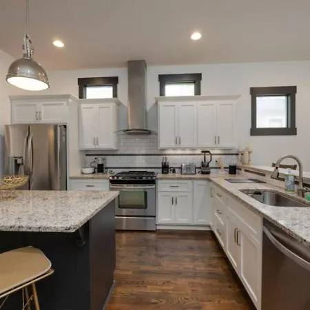 Holiday home Tranquil East Nash Escape - Pool Table *