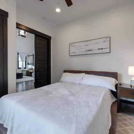 Tranquil East Nash Escape - Pool Table Nashville