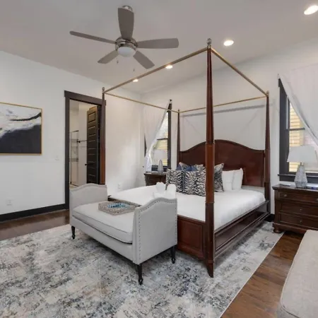 Tranquil East Nash Escape - Pool Table Holiday home